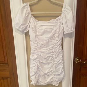 Super down white ruched dress with puff sleeve